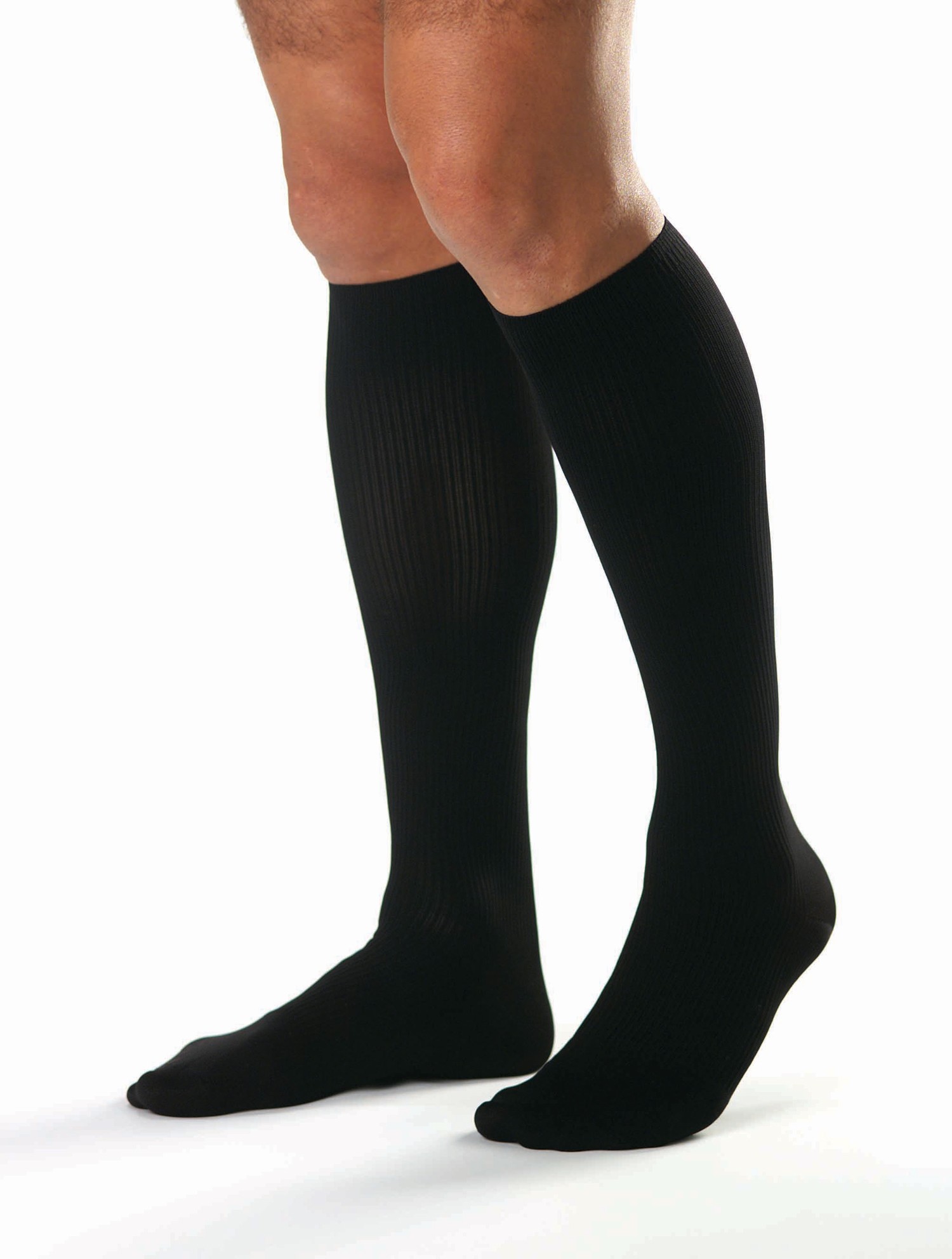 Why you should wear compression socks after running - Gardamed